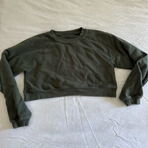 Daily Drills Cropped Crewneck